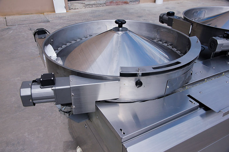 Disc Feeding Flow Packing Machine(JY-ZB1200)